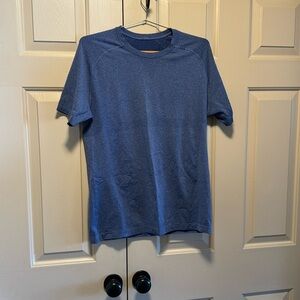 Lululemon T shirt